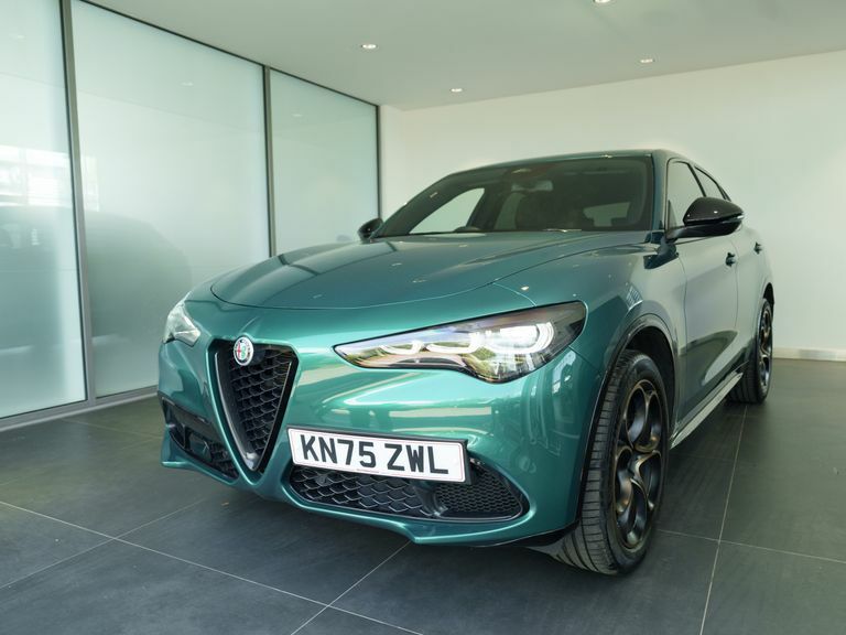 Alfa Romeo Stelvio 2.0 Turbo 280 Intensa Awd Green #3