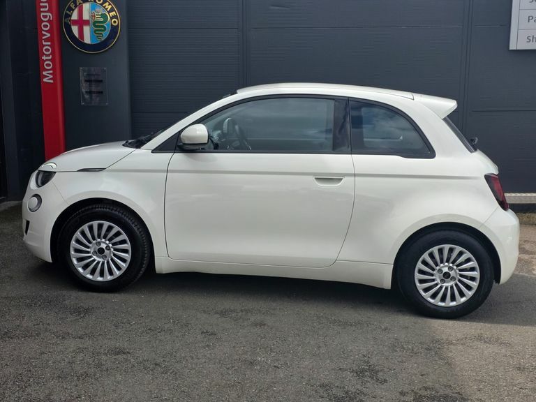 Fiat 500 70Kw Action 24Kwh VN72UTO White #4