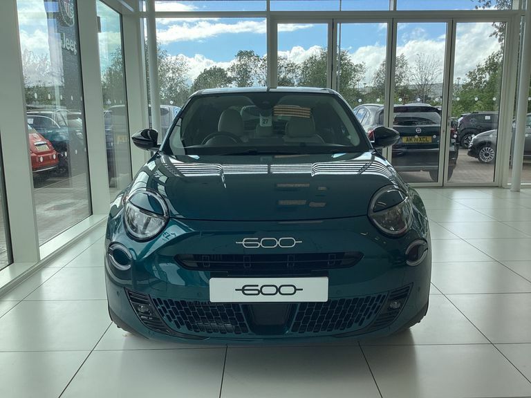 Fiat 600 1.2 Hybrid 48V Edct-6 KP75ULE Green #3