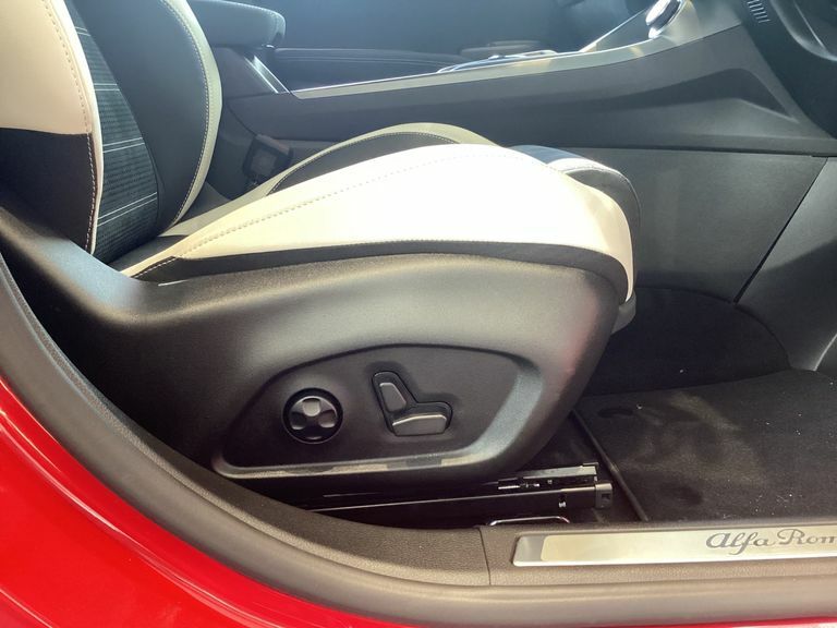 Alfa Romeo Tonale 1.3 Phev Veloce #18