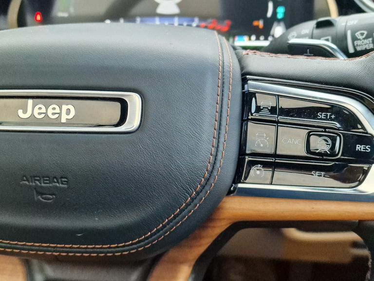 Jeep Grand Cherokee 2.0 Turbo 4Xe Phev Summit Reserve Red #56