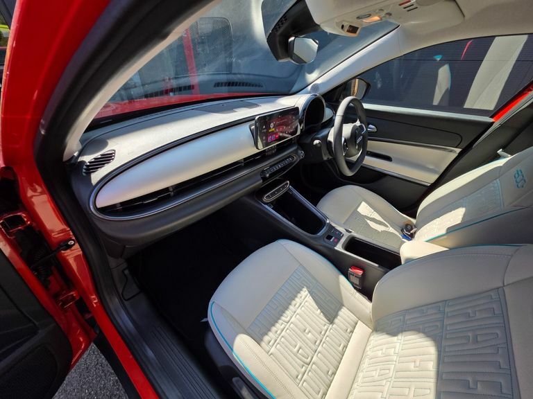 Fiat 600e 54Kwh Red Red #24