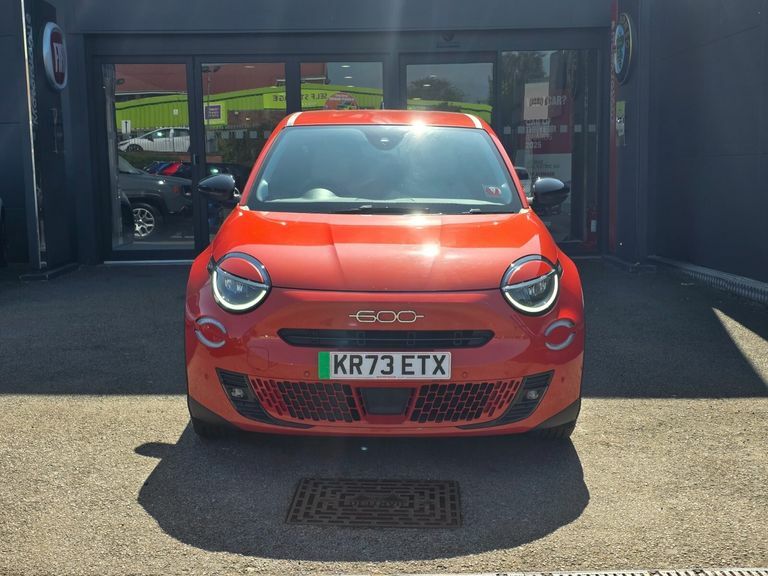 Fiat 600e 115Kw La Prima 54Kwh Orange #2