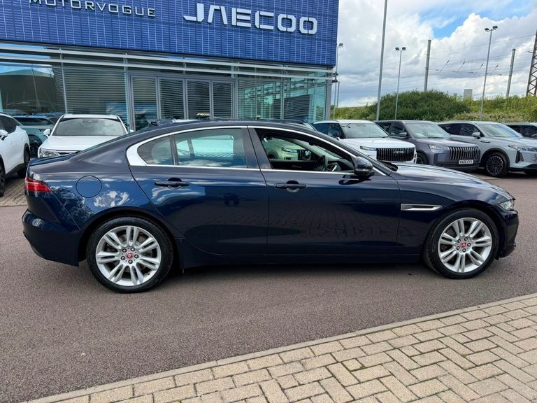 Jaguar XE 2.0D Se Blue #5