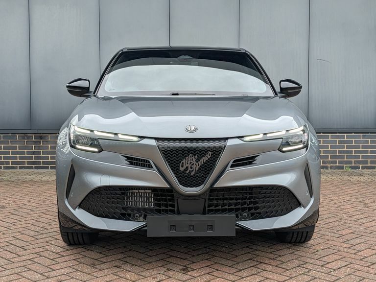 Alfa Romeo Junior 1.2 Turbo 145 Ibrida Sport Speciale Grey #3
