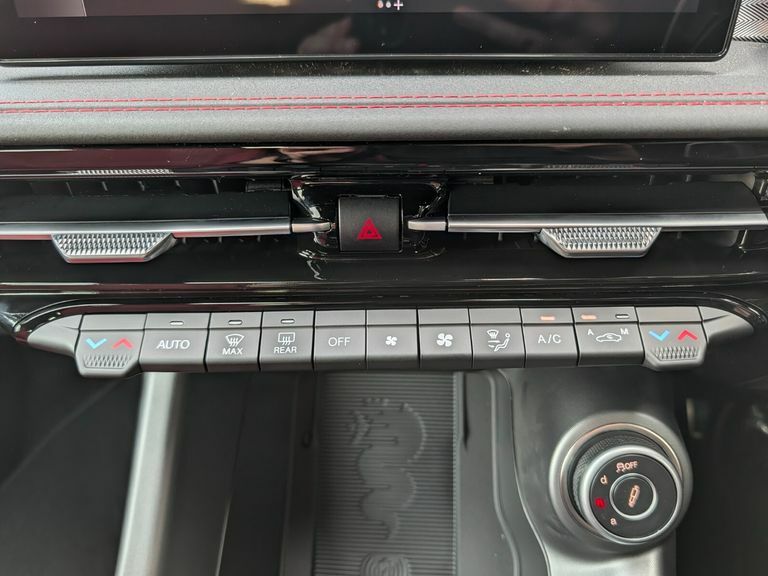Alfa Romeo Tonale 2023 73 1.3  #39