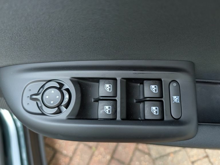 Alfa Romeo Tonale 2023 73 1.3  #43