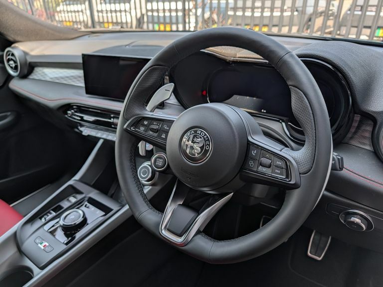 Alfa Romeo Tonale 2023 73 1.3  #25