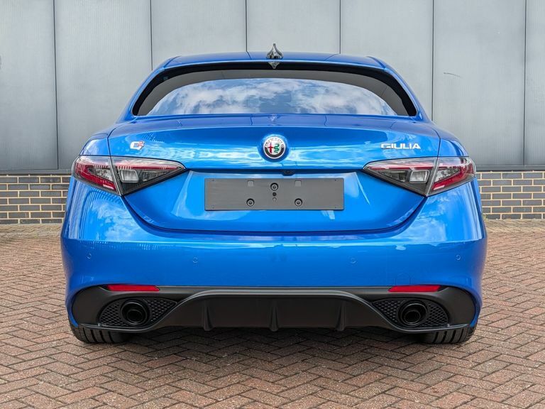 Alfa Romeo Giulia 2.0 Turbo Veloce Blue #4