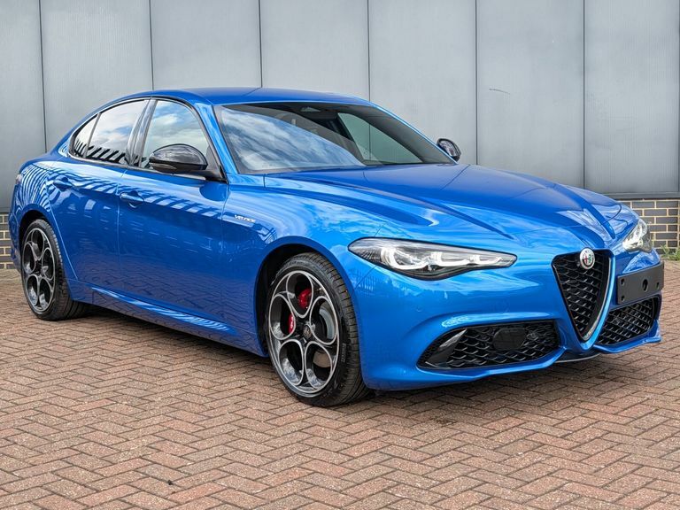 Alfa Romeo Giulia 2.0 Turbo Veloce Blue