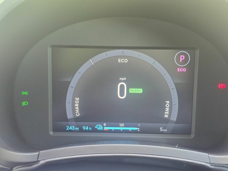 Fiat 600e 54Kwh Red #23