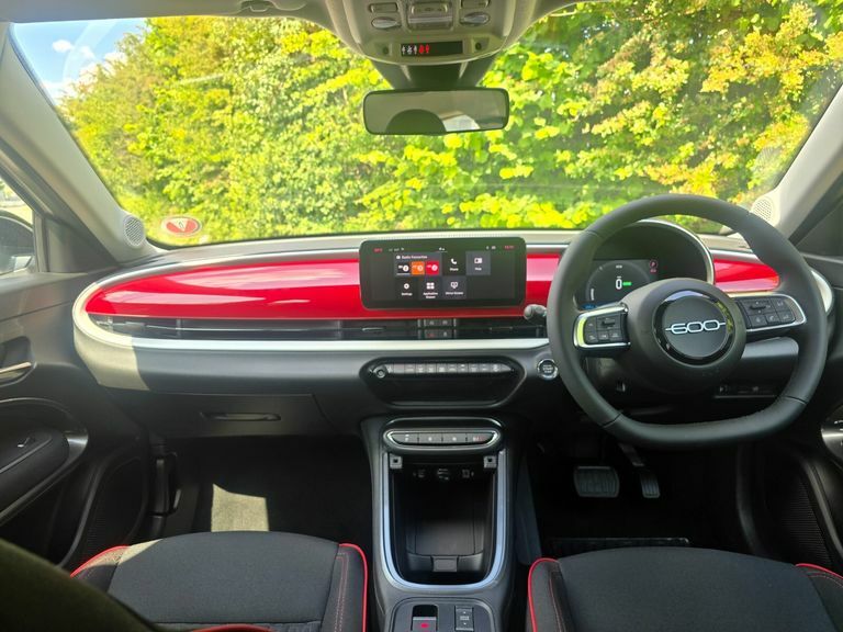 Fiat 600e 54Kwh Red #15