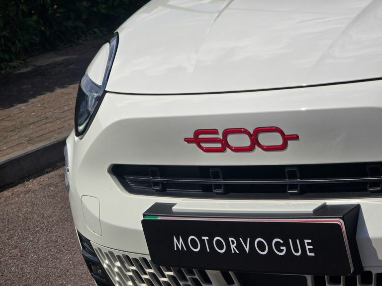 Fiat 600e 54Kwh Red #12