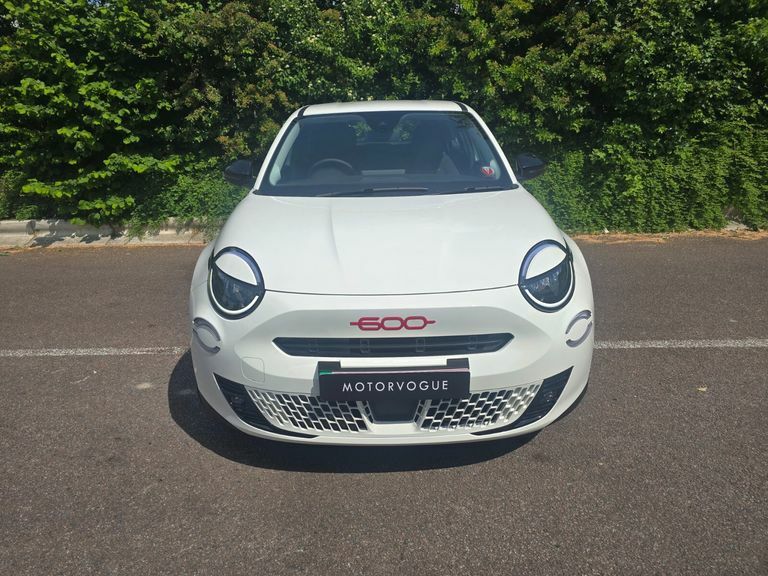 Fiat 600e 115Kw Red 54Kwh White #2
