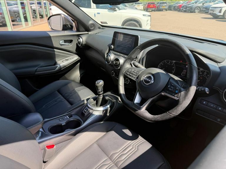 Nissan Juke 1.0 Dig-t 114 Tekna OX72FLK Grey #5