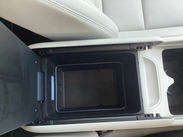 Hyundai Santa Fe Ultimate White #29