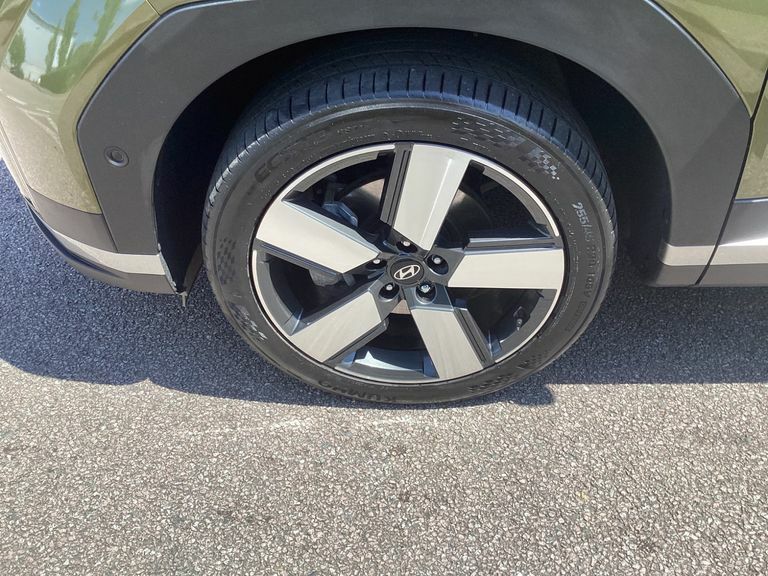 Hyundai Santa Fe Ultimate White #8