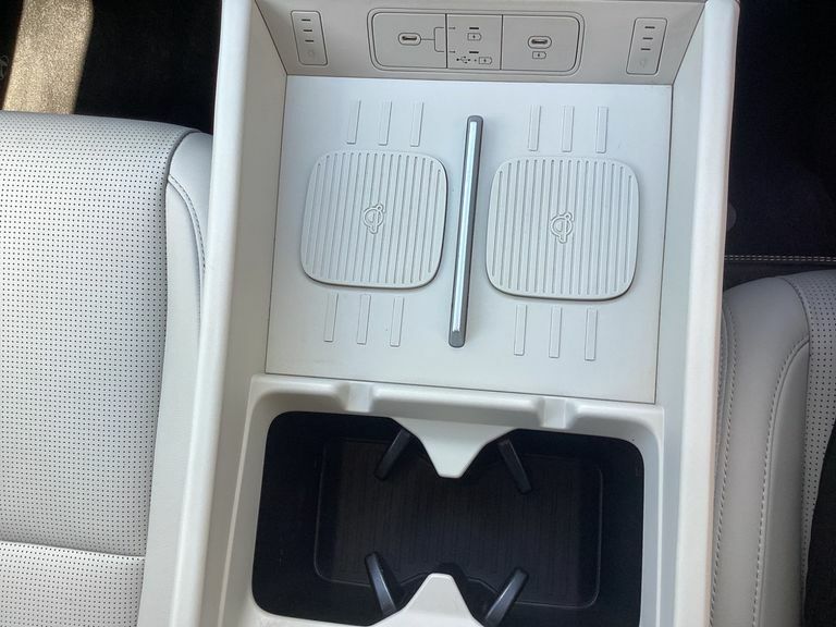 Hyundai Santa Fe Ultimate White #28