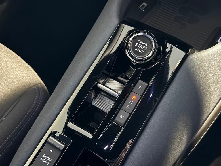 Alfa Romeo Junior 1.2 Turbo Ibrida Black #33