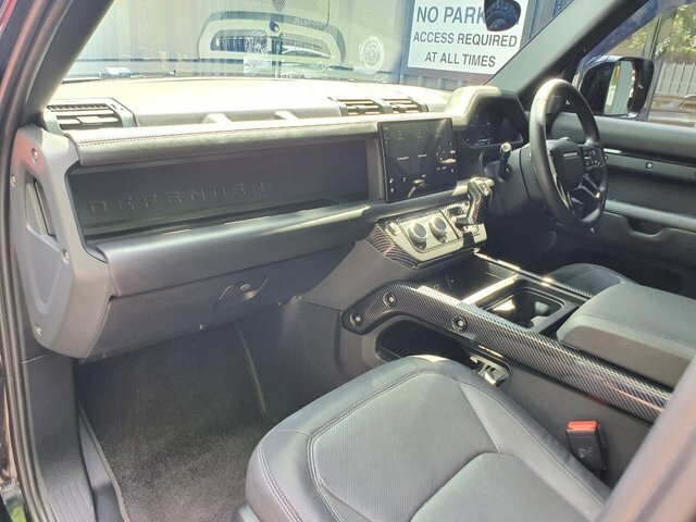 Land Rover Defender 110 3.0 D250 X-dynamic Hse 110 Silver #45