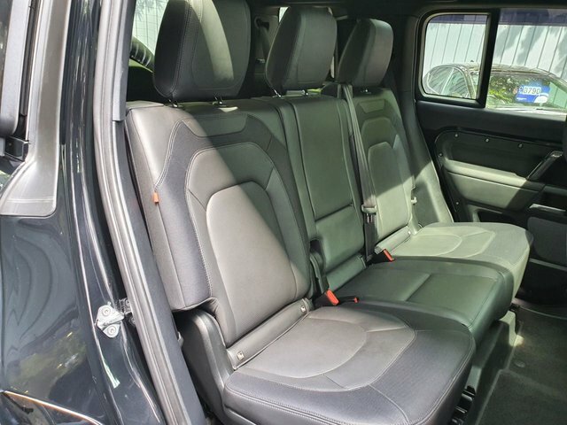 Land Rover Defender 110 3.0 D250 X-dynamic Hse 110 Silver #32