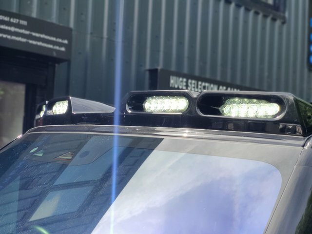 Land Rover Defender 110 3.0 D250 X-dynamic Hse 110 Silver #17