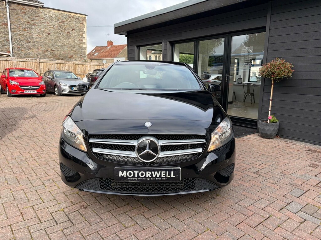 Mercedes-Benz A Class 1.6 Sport 7G-dct Euro 6 Ss Black #2