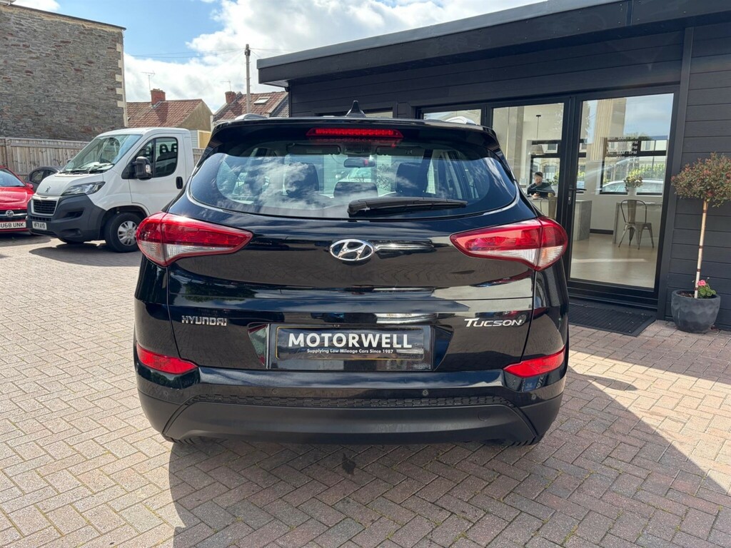 Hyundai Tucson 1.6 Gdi Blue Drive Se Nav Euro 6 Ss Black #6