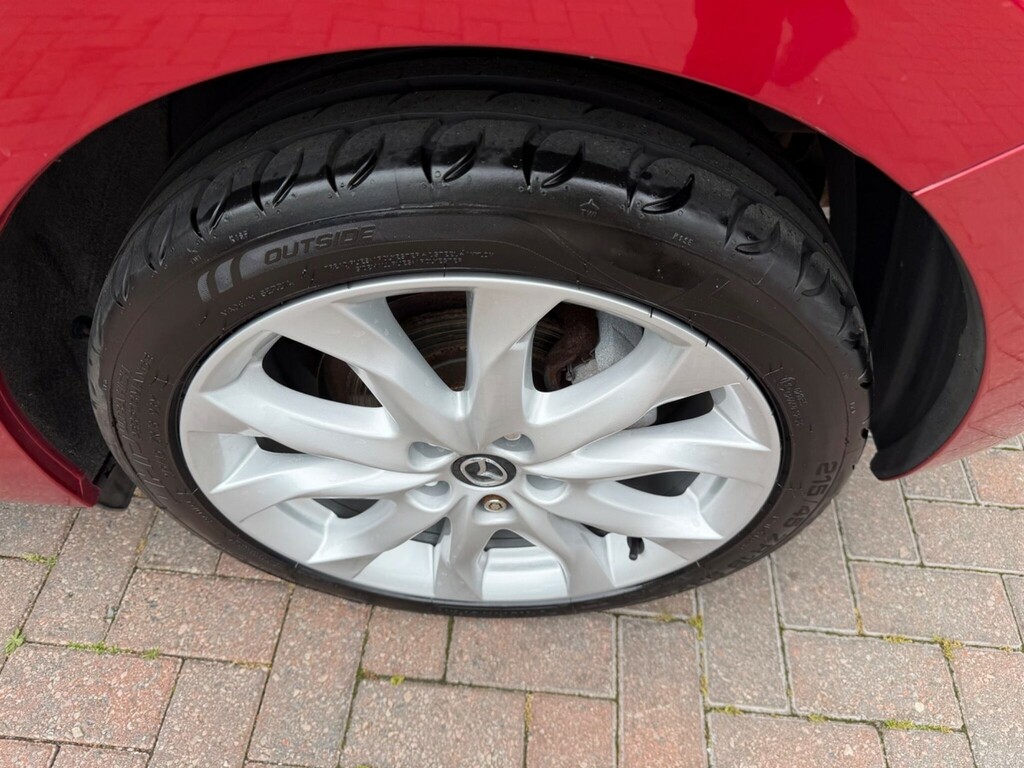 Mazda 3 2.0 Sport Nav Red #9