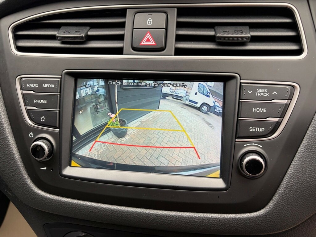 Hyundai I20 1.0 T-gdi Se White #11