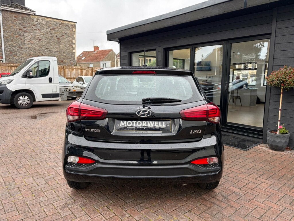 Hyundai I20 Hatchback Black #5
