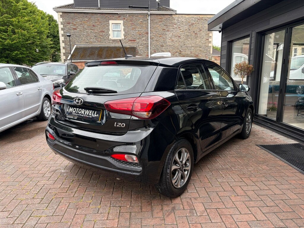 Hyundai I20 Hatchback Black #4