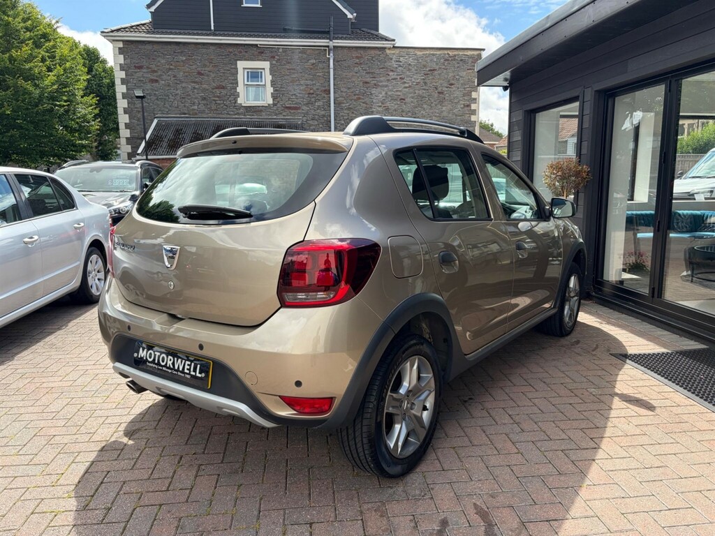 Dacia Sandero Stepway Hatchback Beige #5