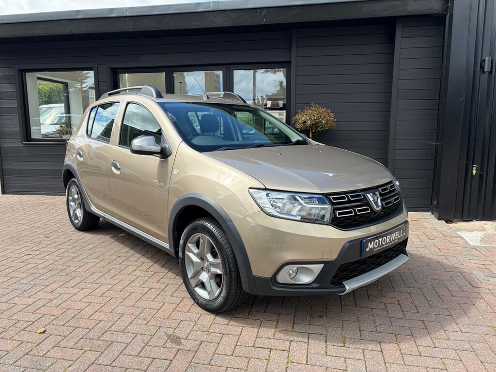 Dacia Sandero Stepway Hatchback Beige #3