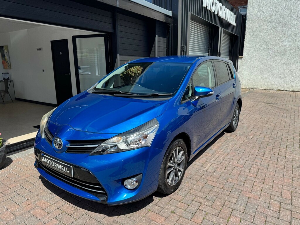 Toyota Verso Verso White #10
