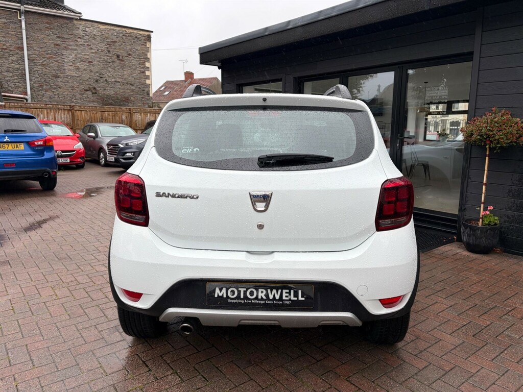 Dacia Sandero Stepway 0.9 Tce Essential Euro 6 Ss White #6