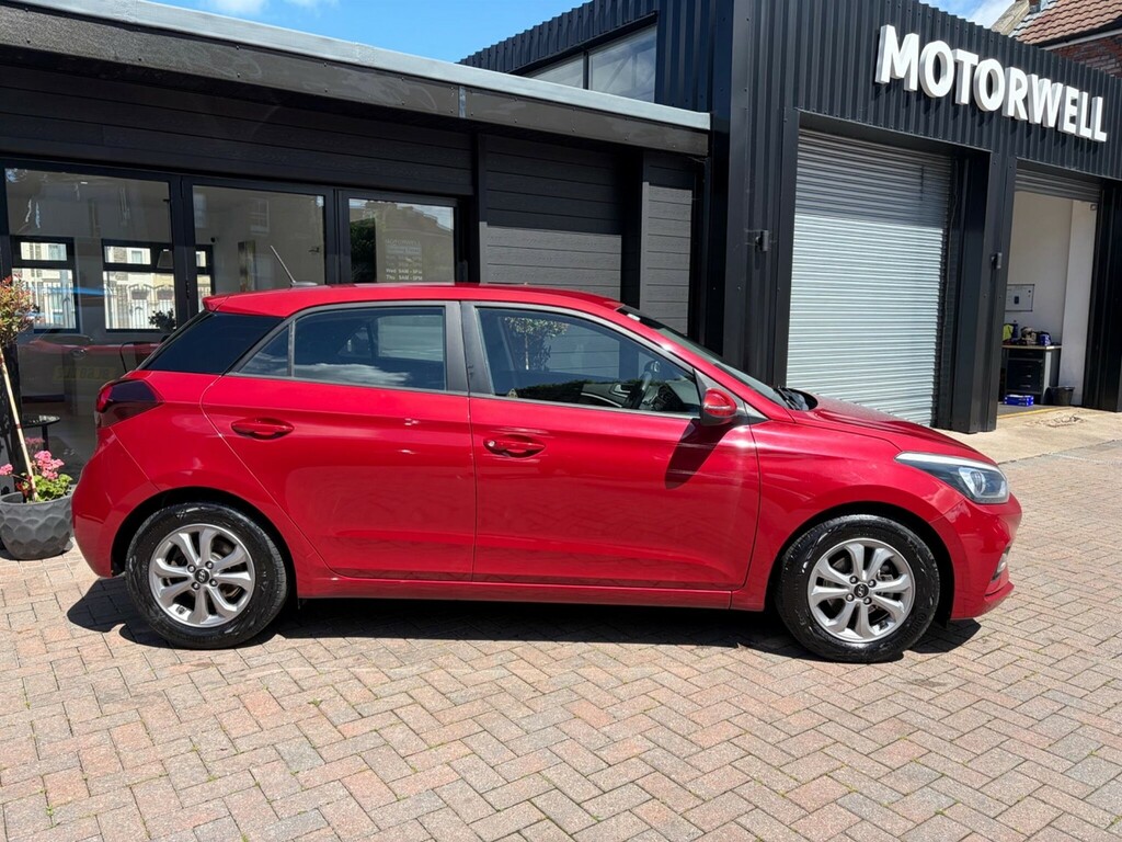 Hyundai I20 1.2 Se Launch Edition Euro 6 Ss Red #4