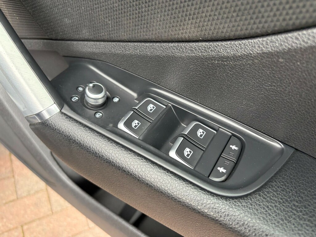 Audi Q2 35 Tfsi S Line S Tronic Grey #19