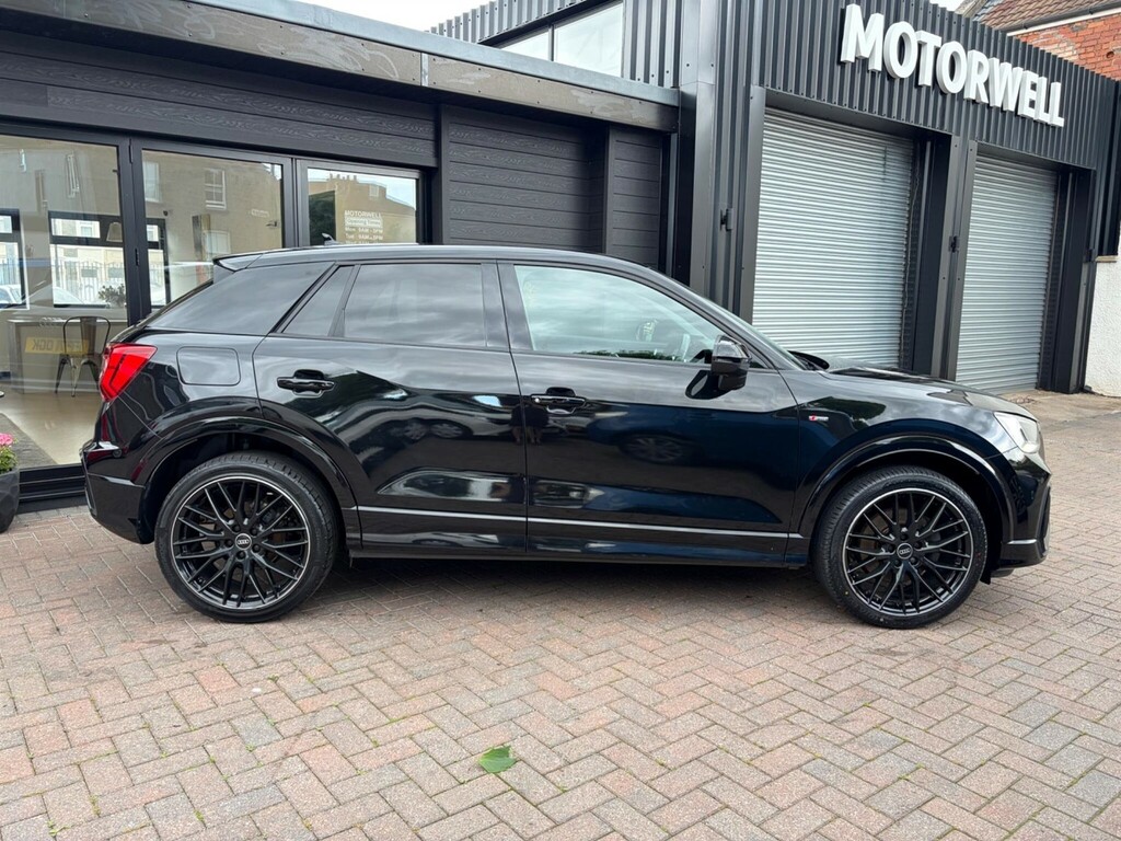 Audi Q2 1.0 Tfsi 30 Black Edition Euro 6 Ss Black #4