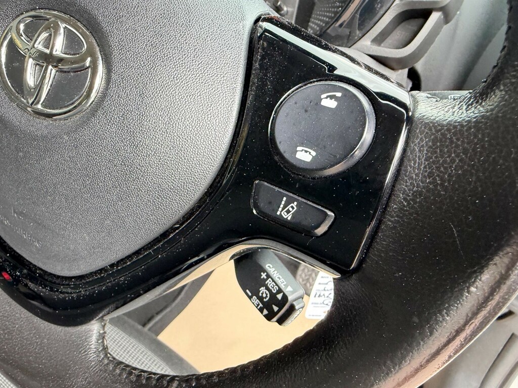 Toyota Aygo Silver #16