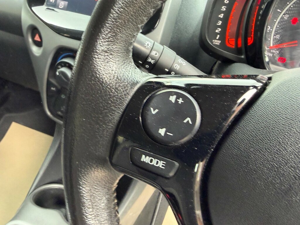 Toyota Aygo Silver #15
