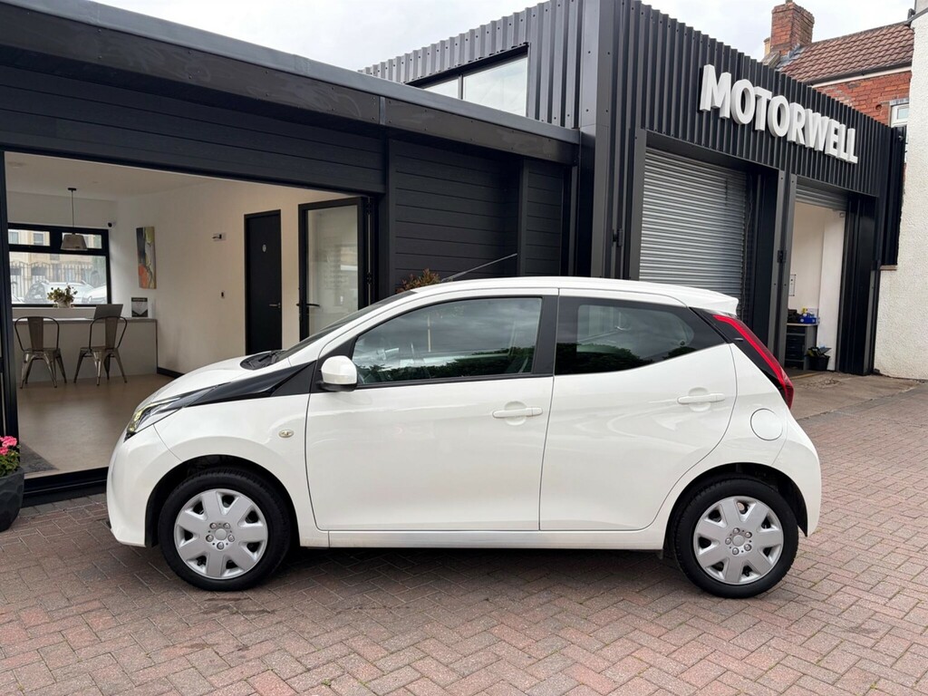Toyota Aygo Silver #7