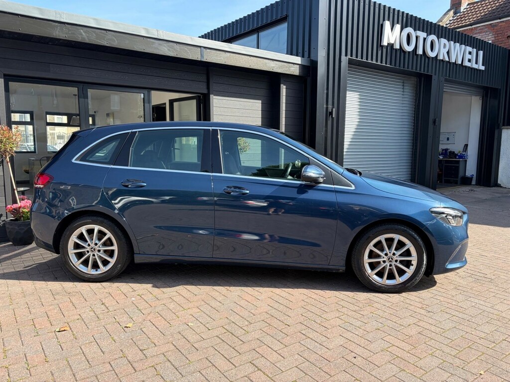 Mercedes-Benz B Class Mpv Blue #4