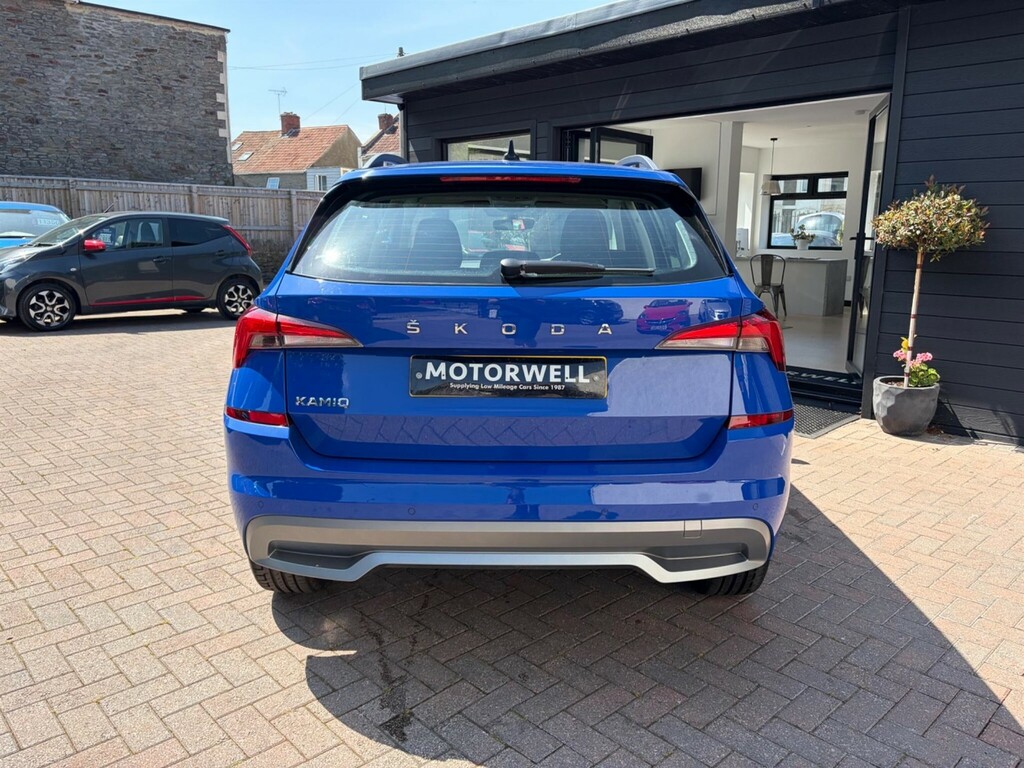 Skoda Kamiq Suv Blue #6