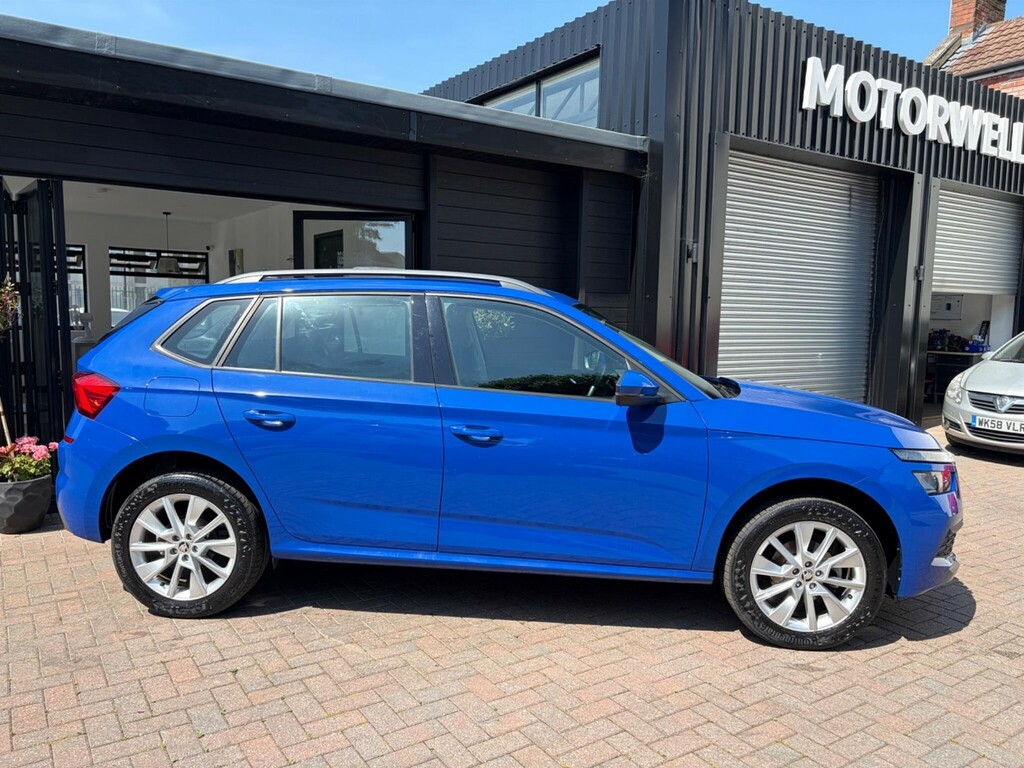 Skoda Kamiq Suv Blue #4