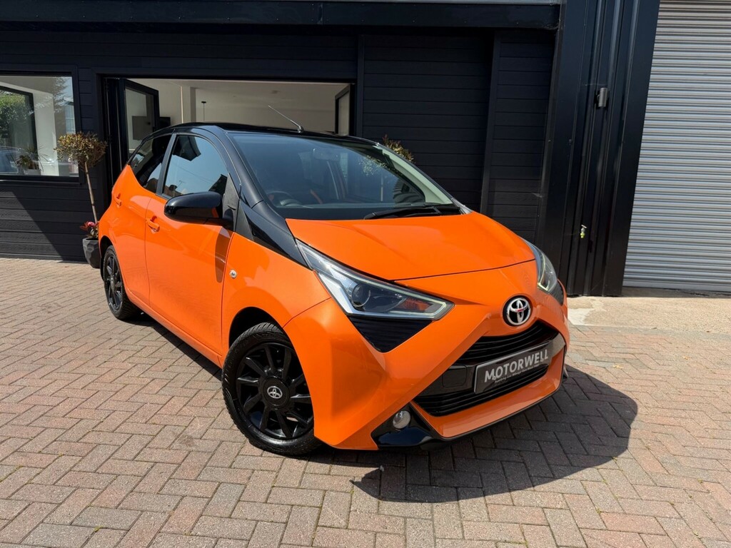Toyota Aygo Hatchback Orange
