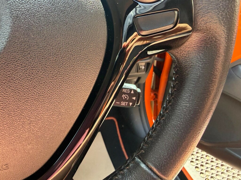 Toyota Aygo X-play Black #15