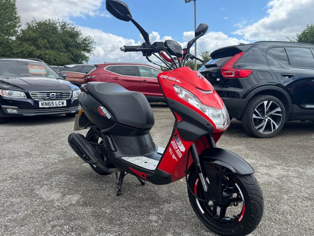 Peugeot  125 125 Gt Cvt Euro 5 Black #1