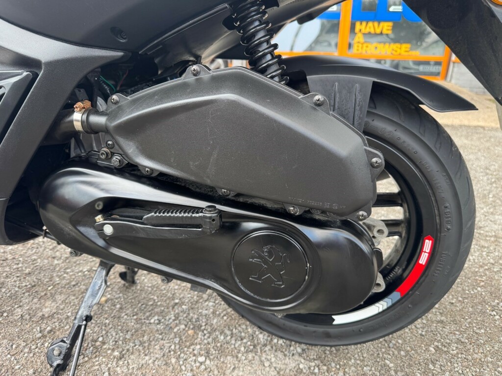 Peugeot  125 125 Gt Cvt Euro 5 Black #5