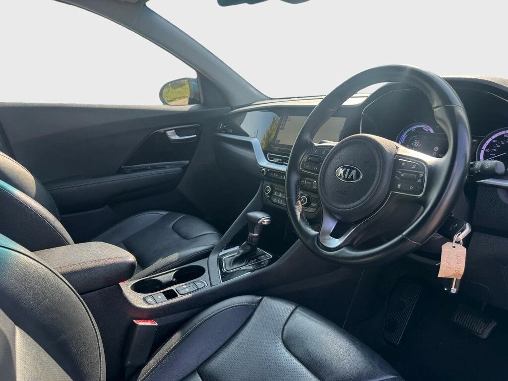 Kia Niro Estate Blue #2